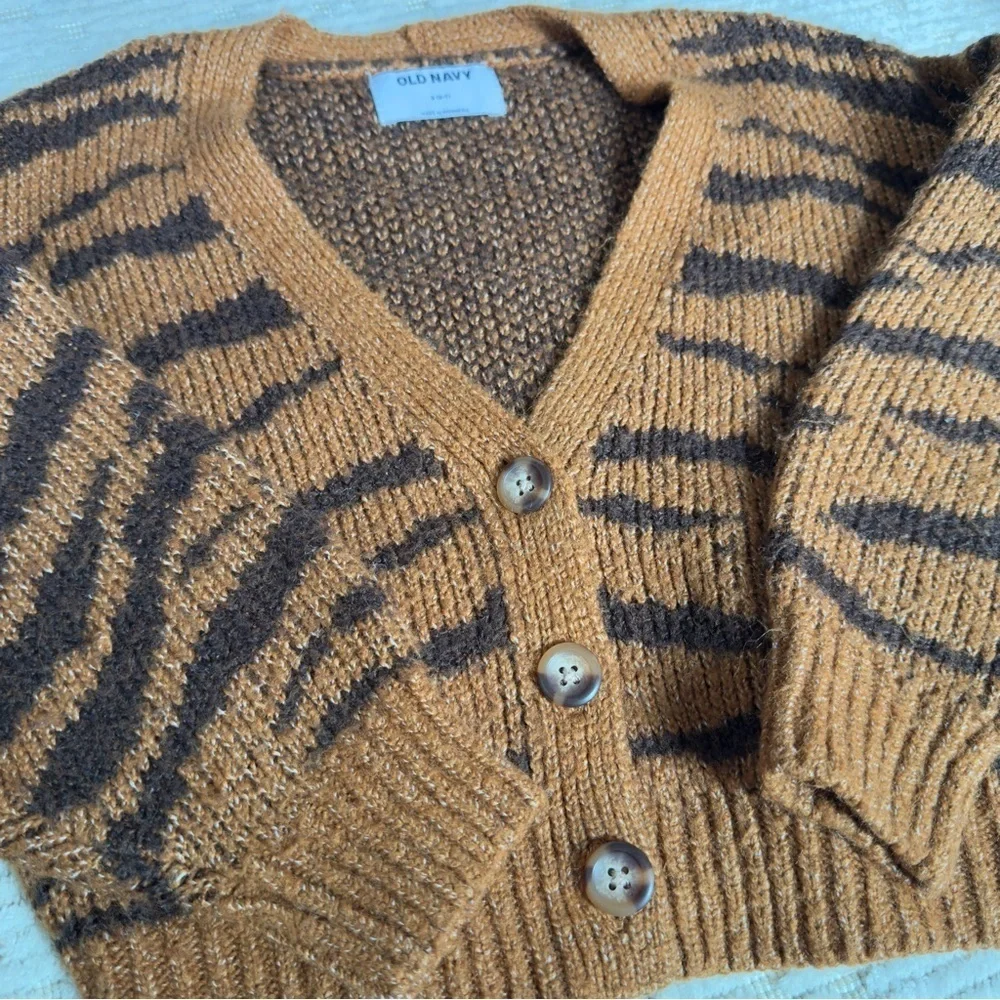 Old Navy Cropped Textured Jacquard Button-Front Cardigan Sweater for Girls Small